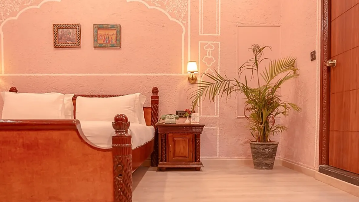 Super Deluxe Room